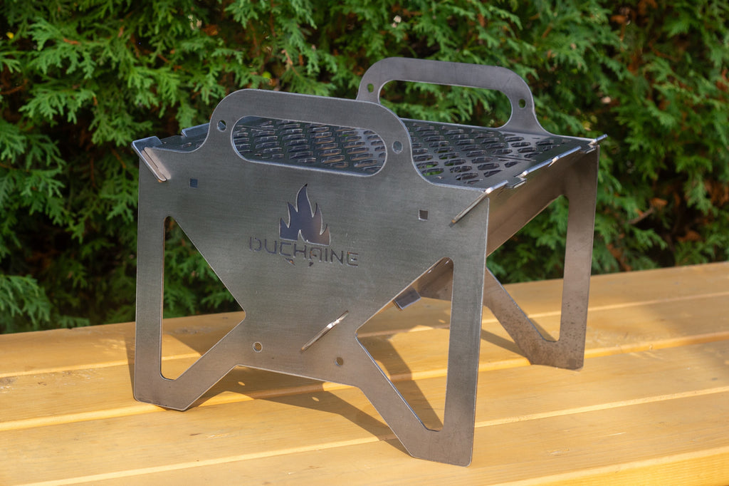 LE NOMADE_Grill portable au charbon de bois (30cm x 30cm)
