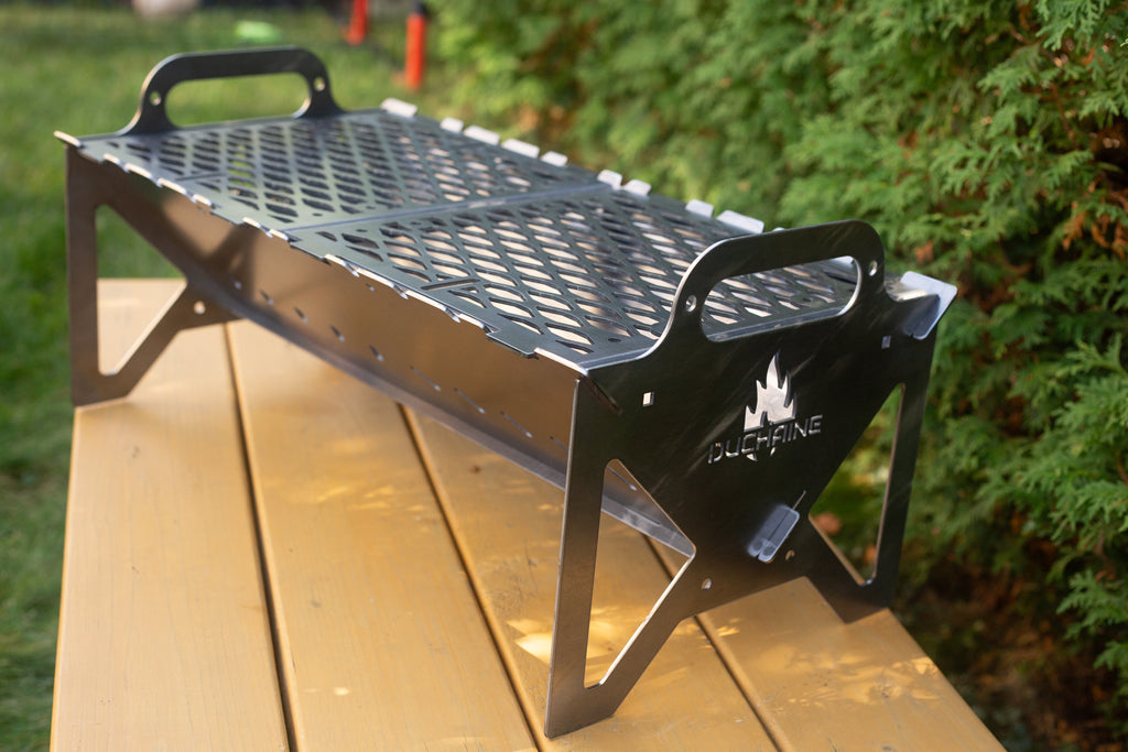 L'AVENTURIER_Grill portable au charbon de bois (30cm x 60cm)